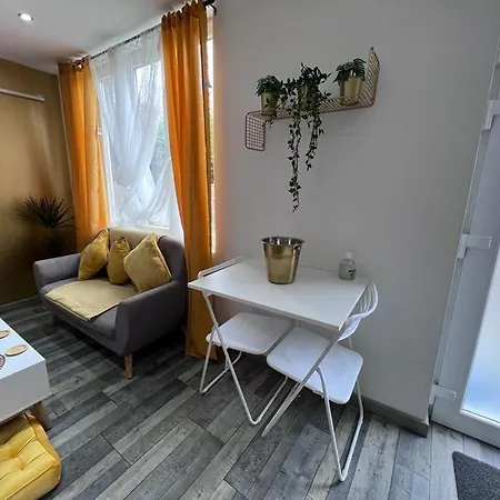Chic Home Penzion Houplines